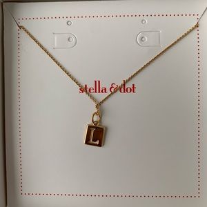 Stella and Dot “L” initial necklace